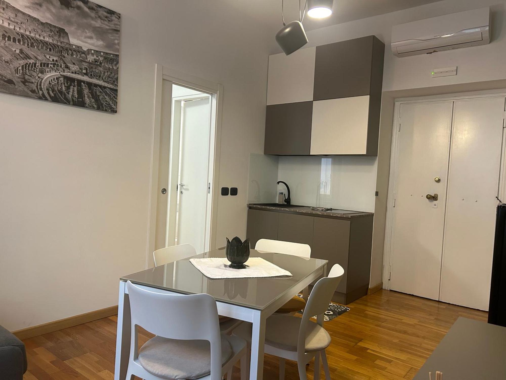 Leonard Vatican House Apartment